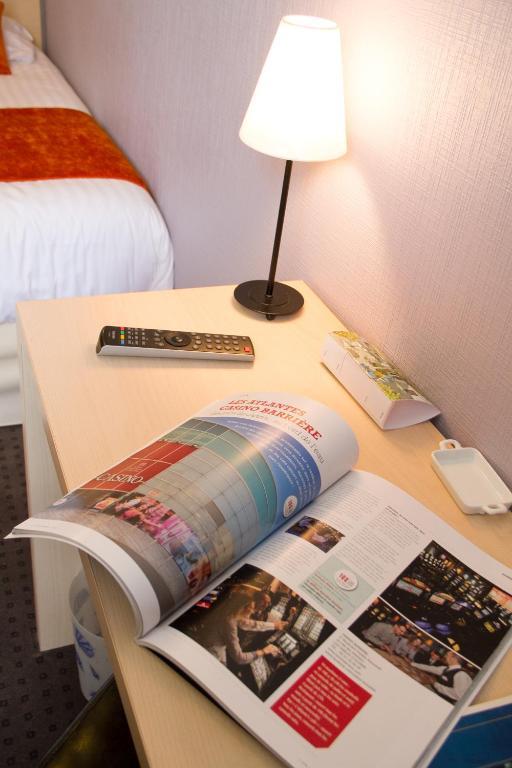 Les Hirondelles Hotel Les Sables-dʼOlonne Kamer foto