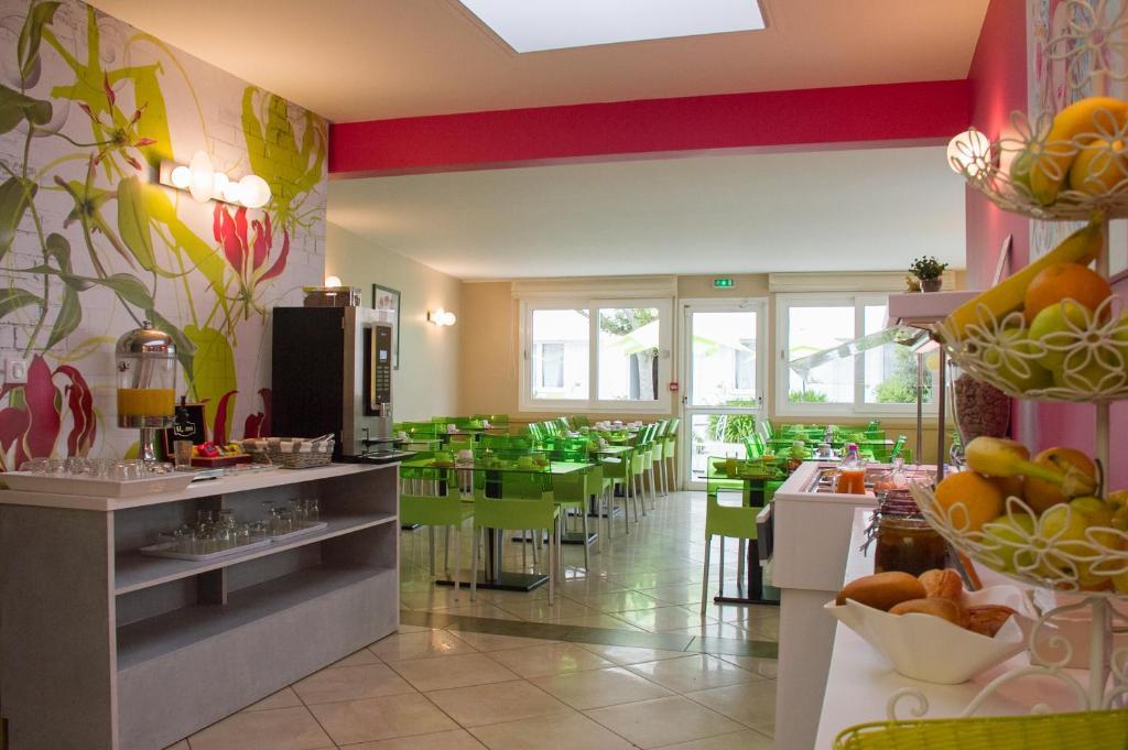 Les Hirondelles Hotel Les Sables-dʼOlonne Buitenkant foto