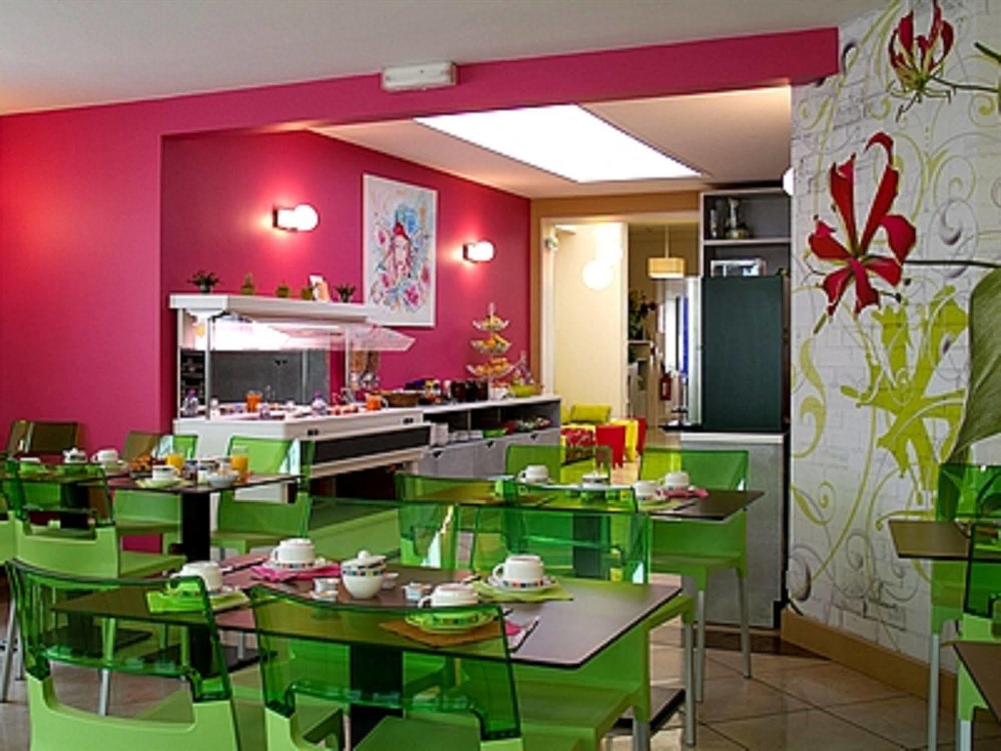 Les Hirondelles Hotel Les Sables-dʼOlonne Buitenkant foto