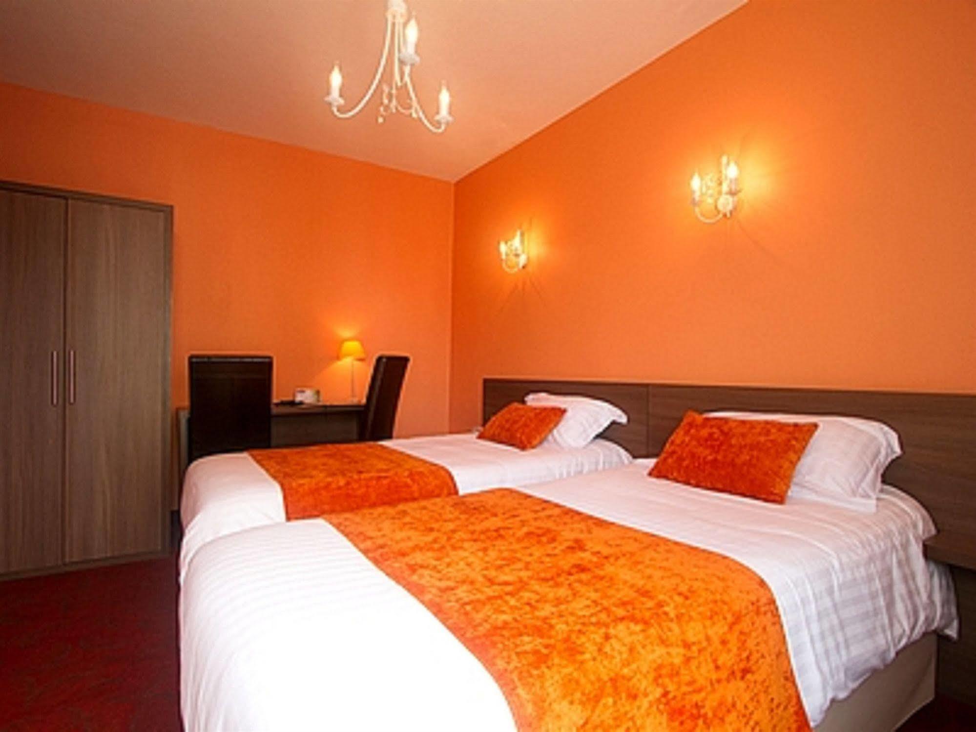 Les Hirondelles Hotel Les Sables-dʼOlonne Buitenkant foto